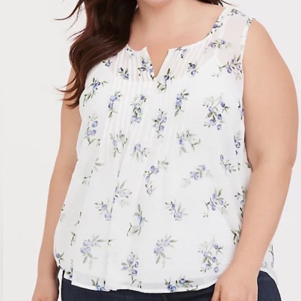 Torrid White‎ Blueberry Floral Georgette Pintuck Sleeveless Blouse Plus Size 0 L